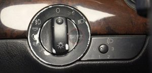 Audi A4 far anahtarı kontrol kumanda tuşları aşınma deformasyon soft kaplama restorasyon öncesi