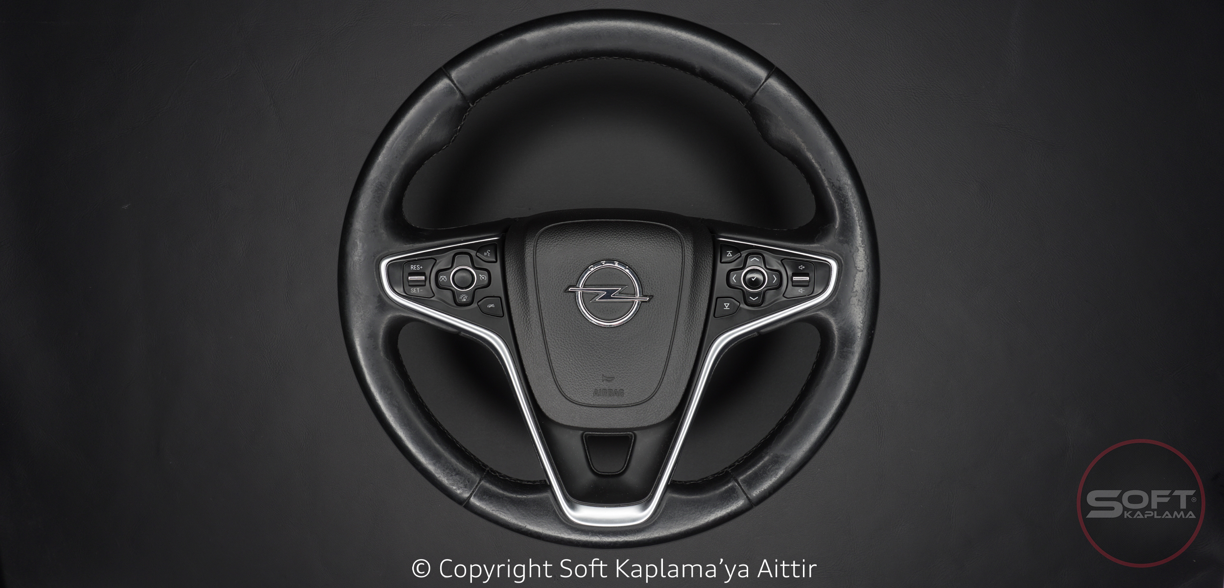 Opel-insignia-astra-direksiyon-deri-soyulma-asinma-deformasyon-yenileme-soft-kaplama-restorasyon-once.jpg